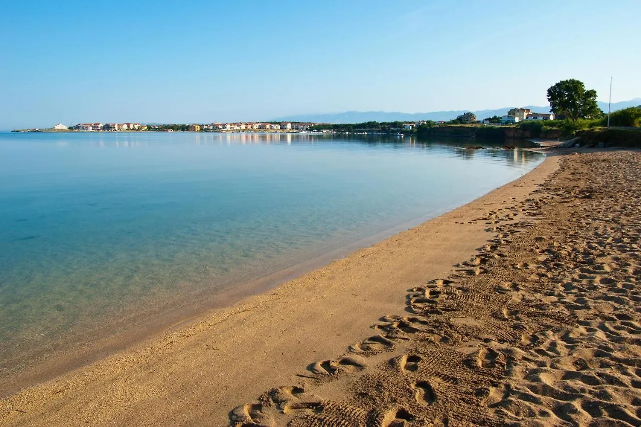 Apartments With A Parking Space Povljana, Pag - 15532